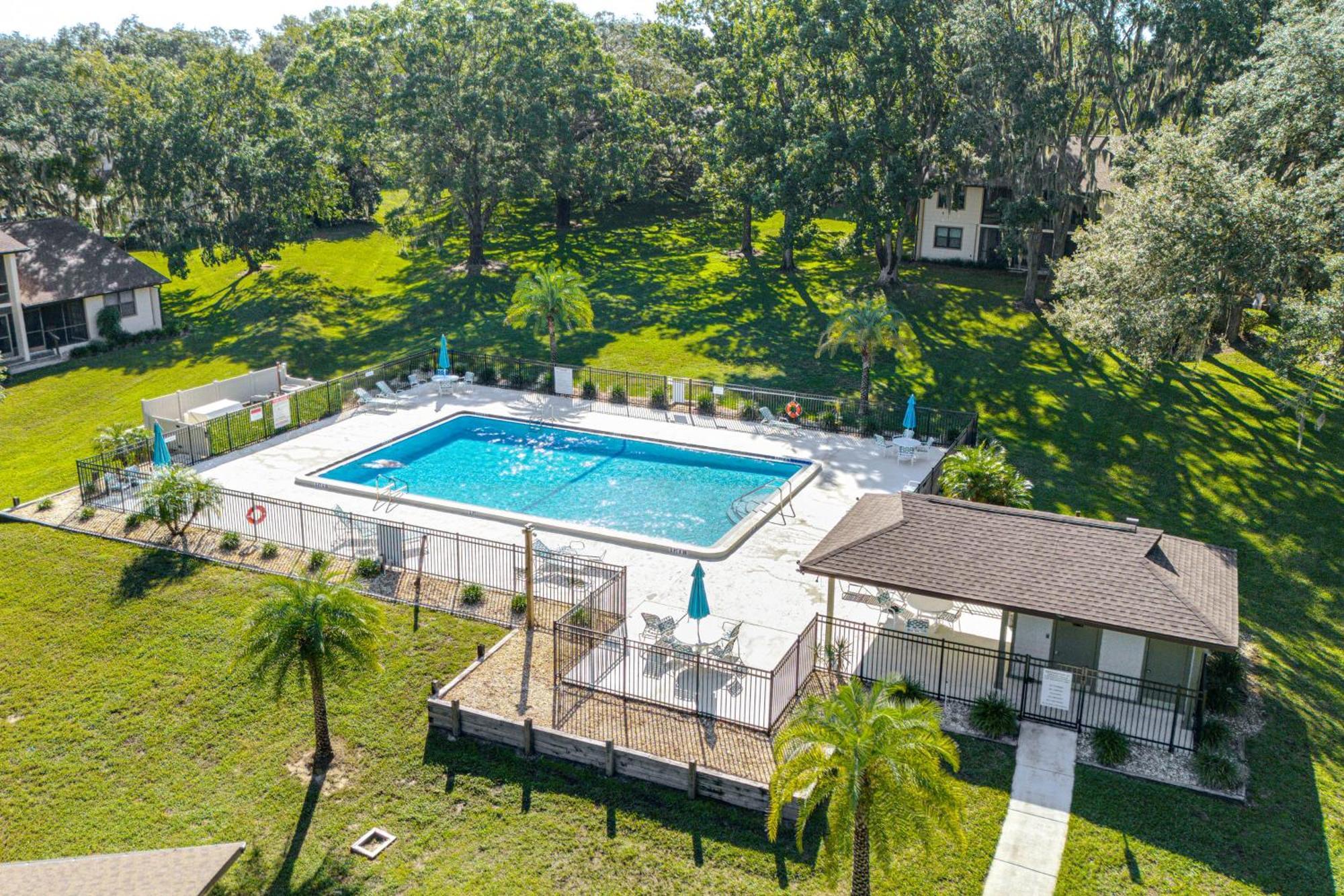 Walk To Golf Condo With Pool Access In Hernando! Exterior photo